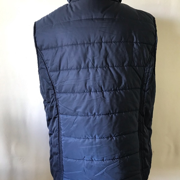 Navy blue puffer vest - Picture 7 of 9